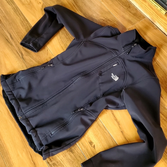 THE NORTH FACE Black Jacket - Size SP (EUC) - Picture 8 of 11